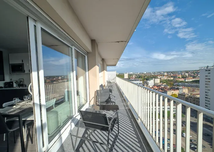 Pompidou, Vue Artistique